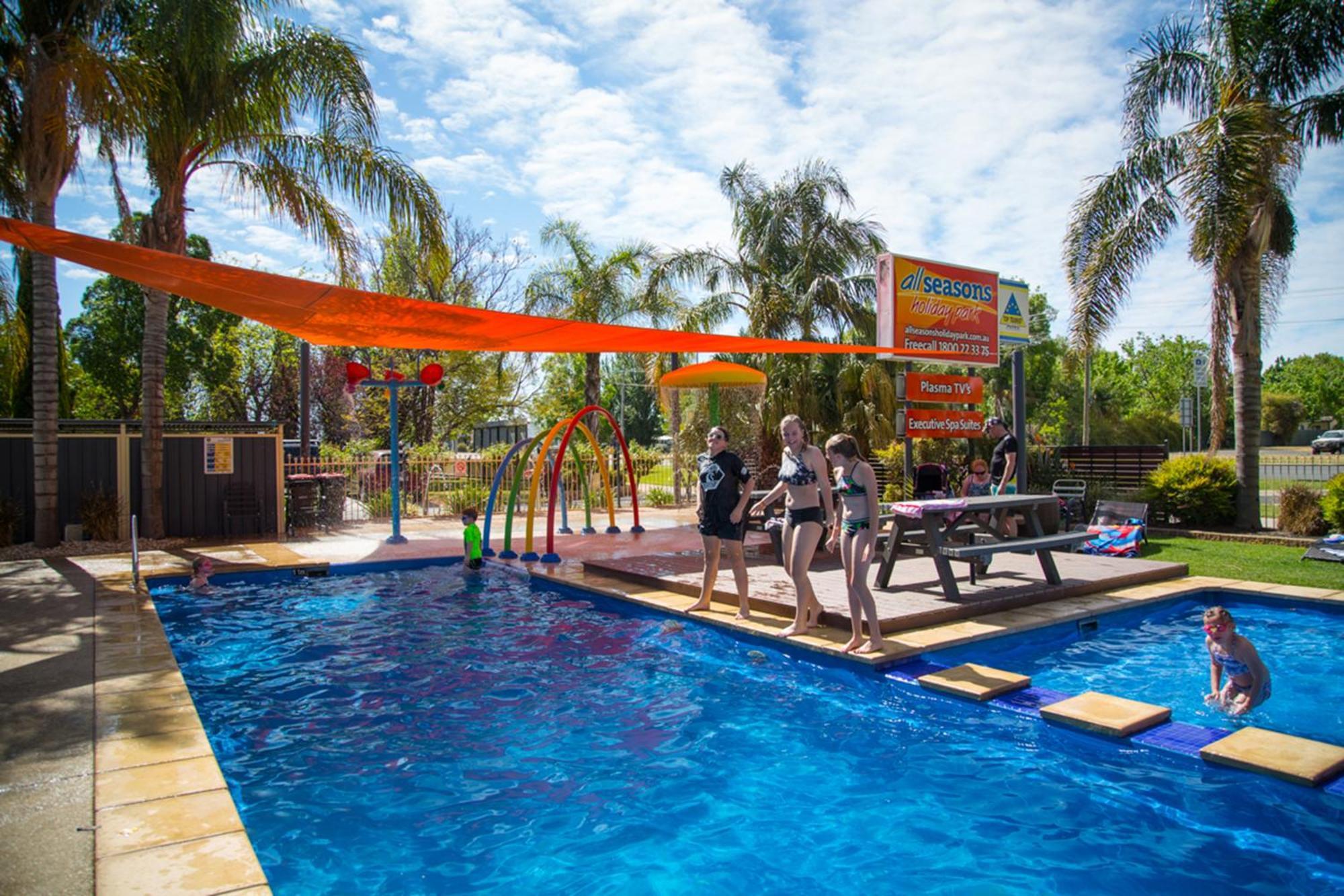 فندق All Seasons Mildura Holiday Park المظهر الخارجي الصورة